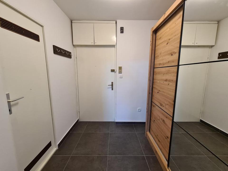 Valkane Beach Studio Apartment Pula Exteriör bild